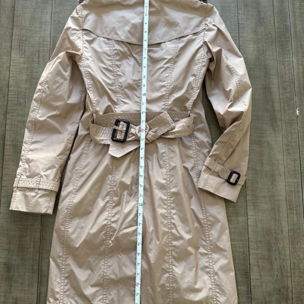New Burberry Trench Coat Size 2 - Picture 9 of 16